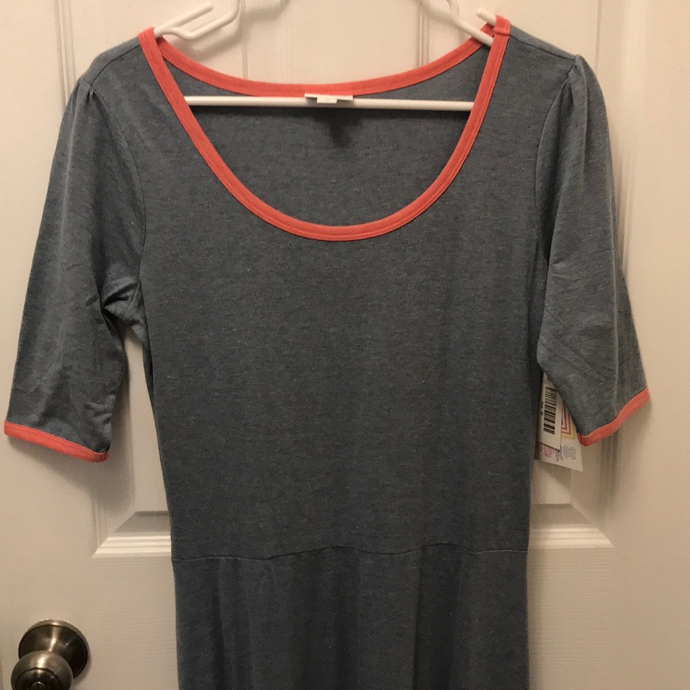 Dress - Picture 3 of 4